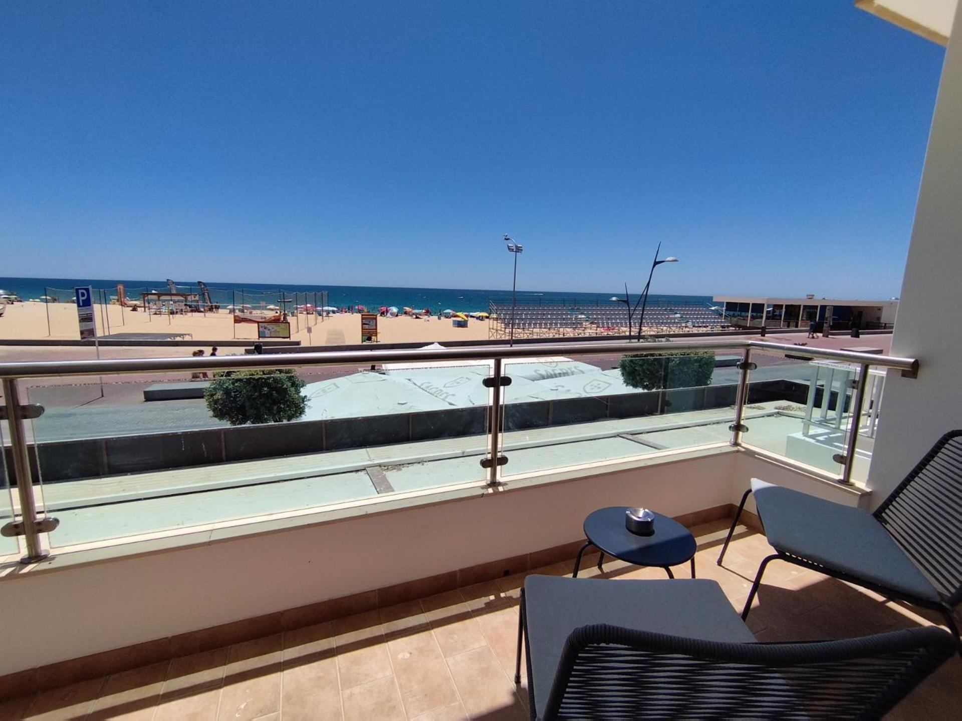 T2 - Praia Pescadores Frente Mar - Casas & Papeis Armação de Pêra Dış mekan fotoğraf